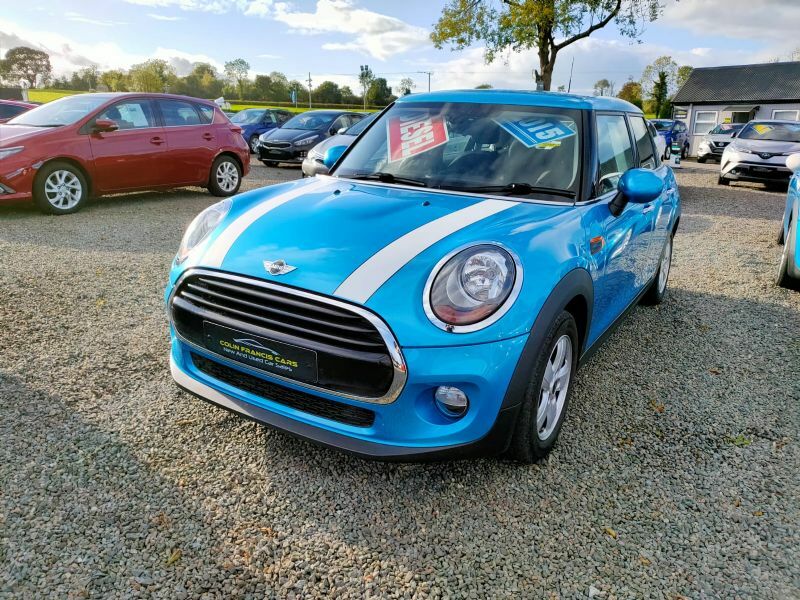Compare Mini Hatch Cooper D HT15OAH Blue