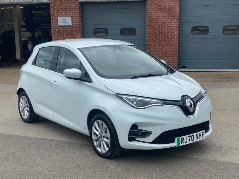 Compare Renault Zoe 100Kw I Iconic R135 50Kwh Rapid Charge RJ70NHF White