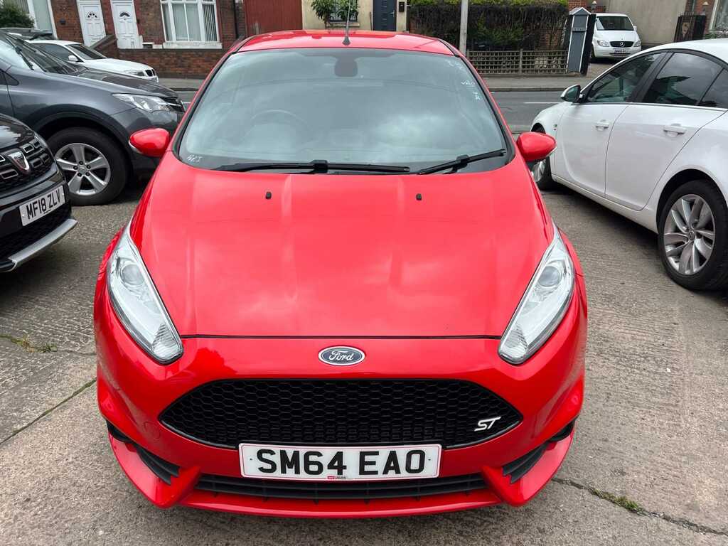 Compare Ford Fiesta St-3 SM64EAO Red