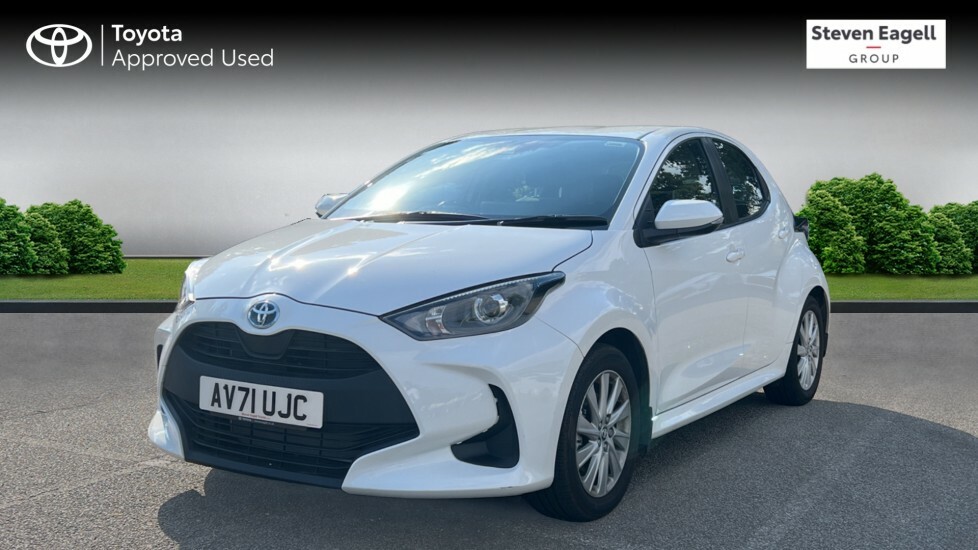 Used 2021 Toyota Yaris RE21NVX 1.5 VVT-h Icon E-CVT Euro 6 (s/s) 5dr on ...