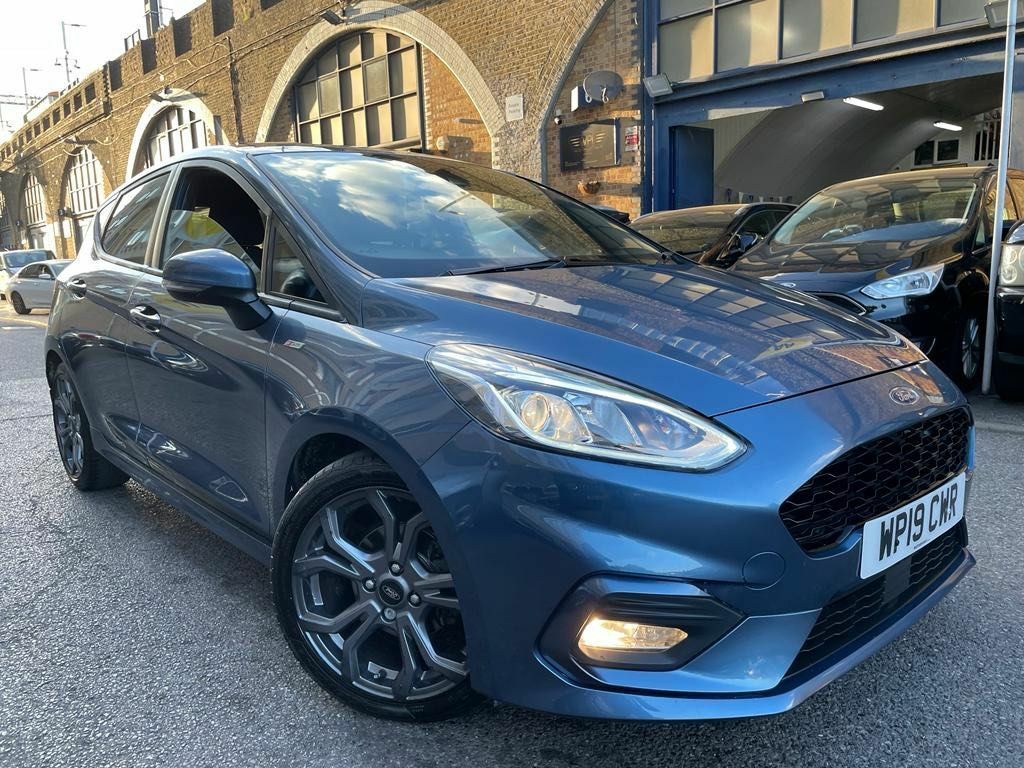 Compare Ford Fiesta 1.0T Ecoboost St-line Euro 6 Ss WP19CWR Blue